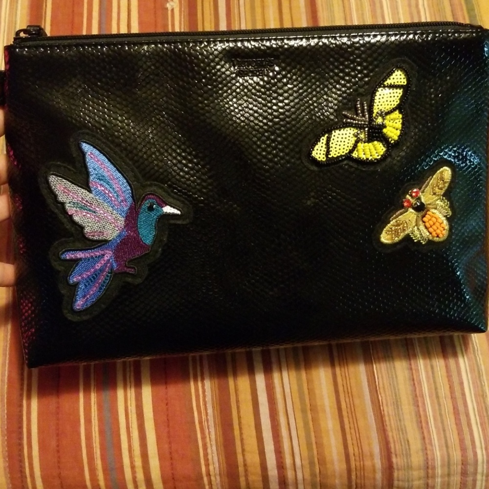 Victoria Secret Zip Makeup Bag!
